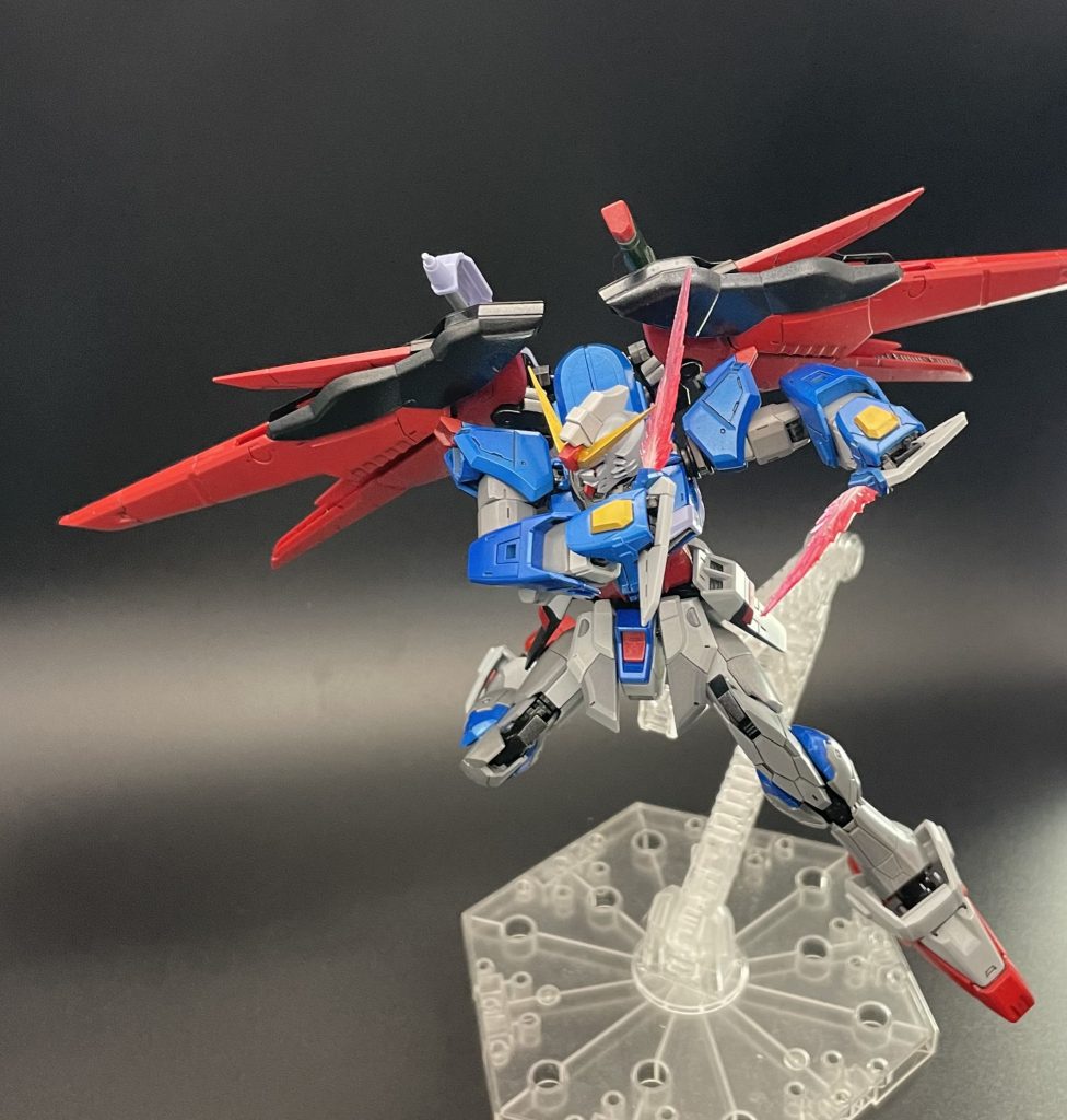 ビーム刃はウェザリングマスターのスノーホワイトでぼかしてみました😊