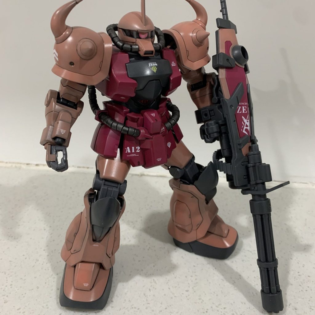 廉価版 MG 1/100 MS-07B-3 グフカスタム シャー専用グフ 塗装済み完成