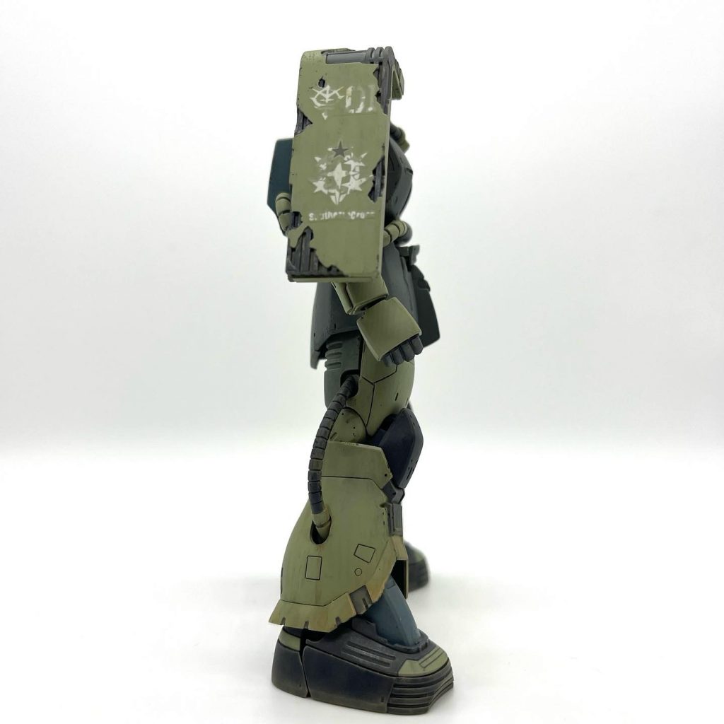 足元中心に汚したつもりですが、ほんと難しい…