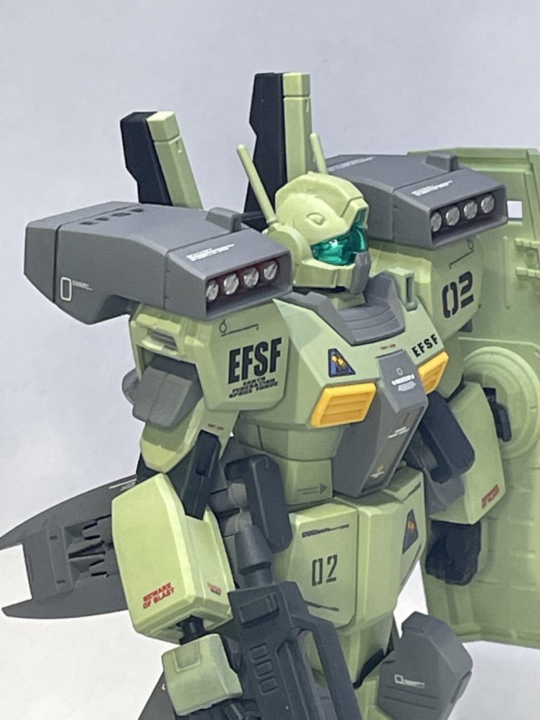 前々から気になっていた水転写デカールのシルバリングはうまく避けられた気がします。この調子で次回はもっと綺麗に仕上げたいと思います。