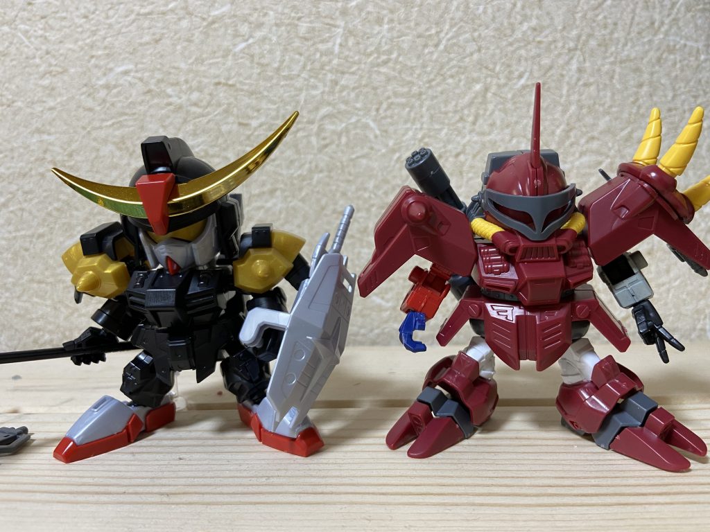 企画1日目の昼、ふと思ったのです…たくさんの人が参加してくれて、しかもどれも本気で作ってくれていた企画、何かもう一つ楽しんでいただきたい!となり、企画終了までにもう一つ作ることを決意。頭身見るためにぱちってた真悪参を脱がすところからスタートでした。