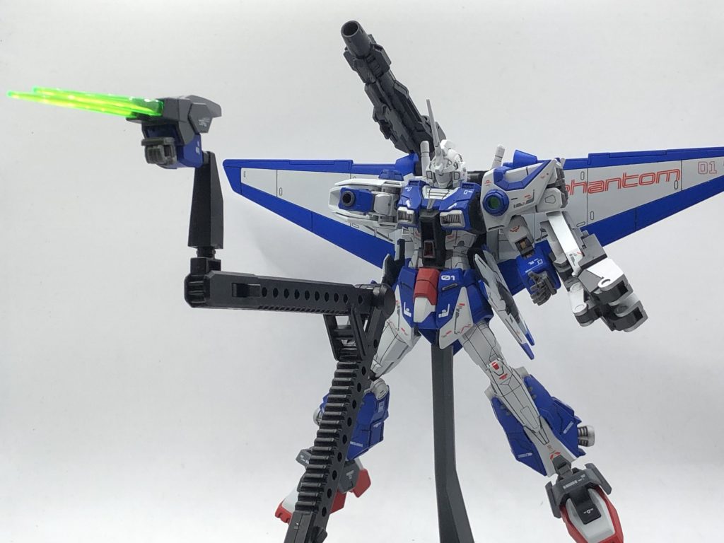 スラッシュナックル組み込まれたバーニアを利用して腕部を飛ばすロケットパンチ!基本的にツインビームクローを展開しながら発射するが長時間飛ばしているとガントレット内のバッテリーが切れ、ツインビームクローが消失してしまう弱点も。