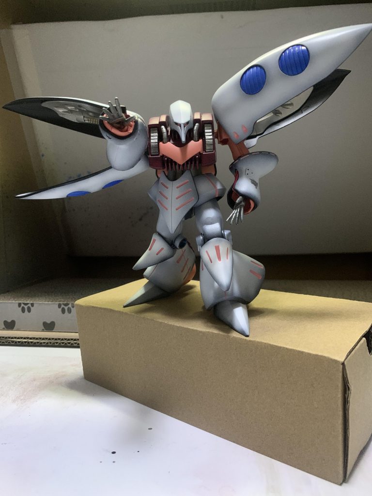 ポーズとらせるとダサい…ファンネルが飛ばせません🥲