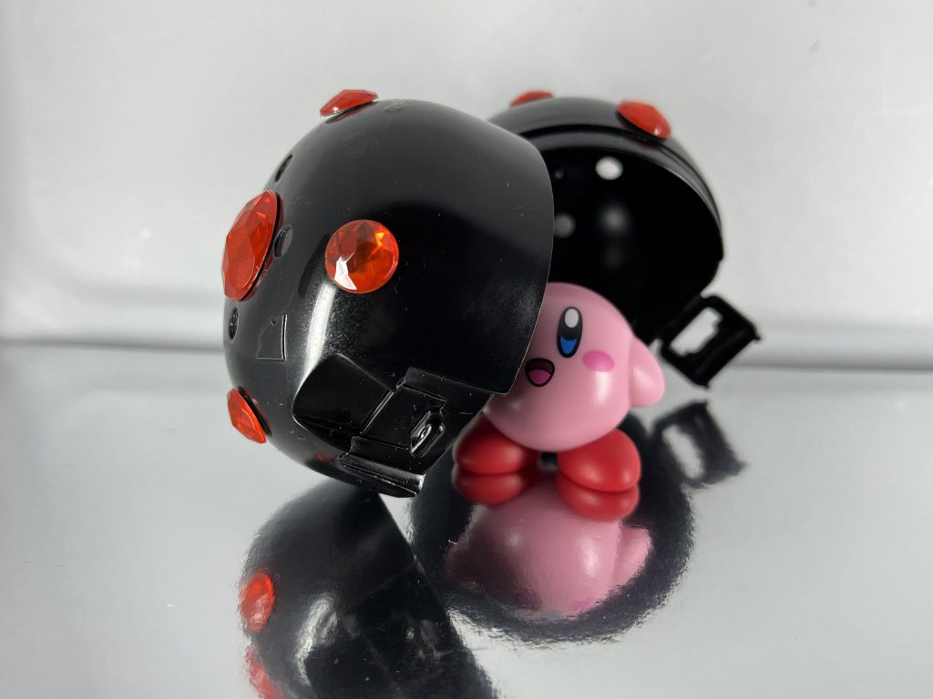 最終兵器『kirby』ハンマーが割れた時、その悪魔が解き放たれるこれが使われた大地は全ての物体が吸い込まれ能力をコピーされるというバルマー帝国の最終兵器(嘘