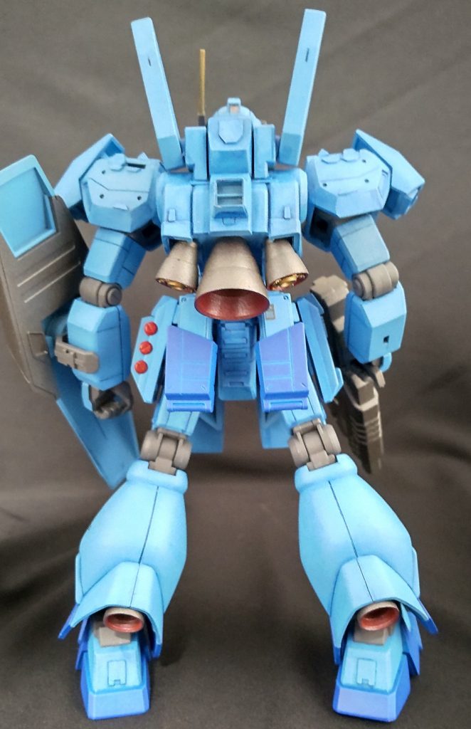 リアアーマーはビルダーズパーツと陸戦型ガンダムS型の腰フロントアーマーから製作。