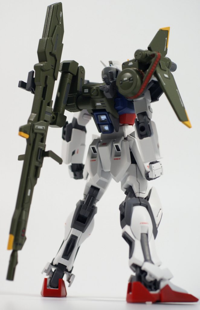 背面バーニアはラピーテープで光っているように！！スモークディスチャージャーも付けてます！