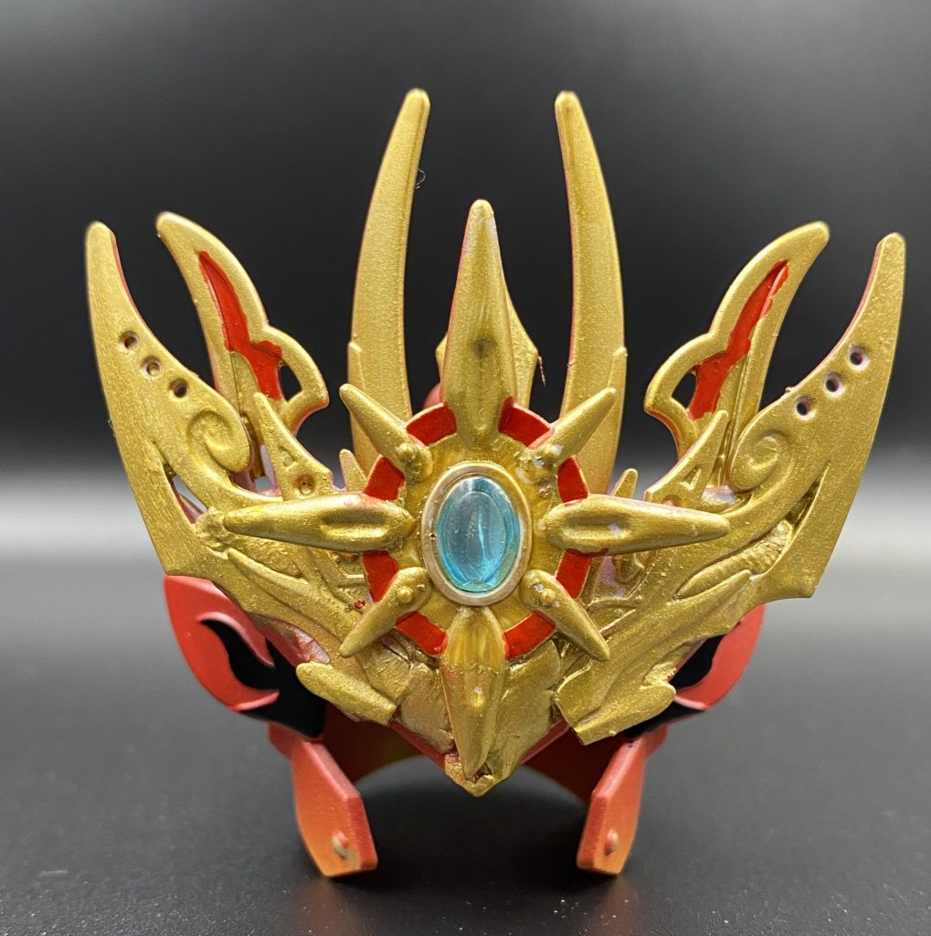 兜。飛駆鳥の兜に、ヒーローズの曹操、悟空、四代目大将軍のパーツで飾りつけました。