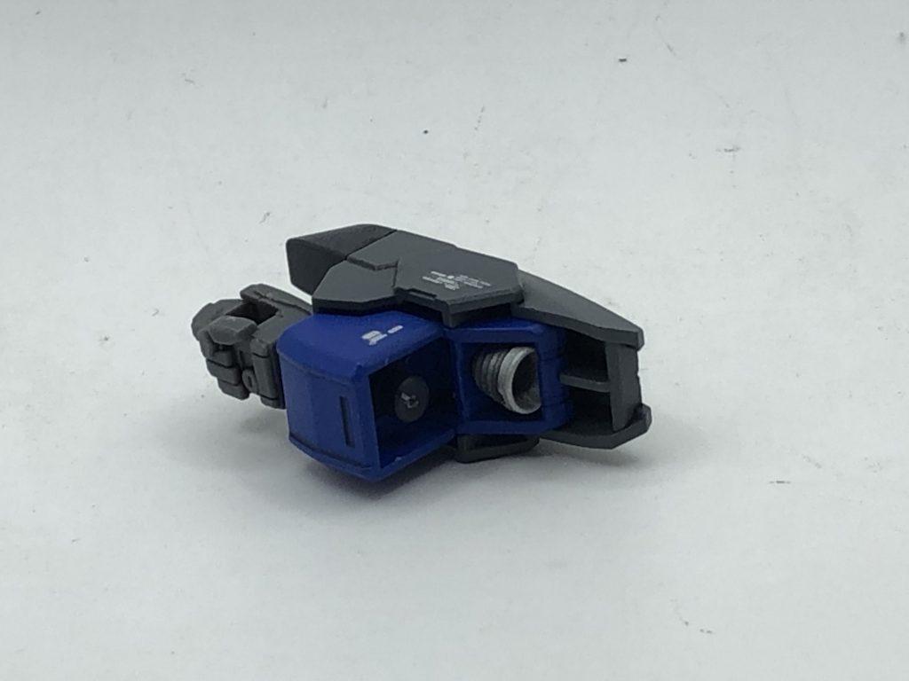 腕の内部中にバーニアが組み込まれているので腕を振る動作を加速させることが可能。威力の高いパンチを繰り出せるほか、ツインビームクローと合わせれば敵を一瞬で切り裂く。