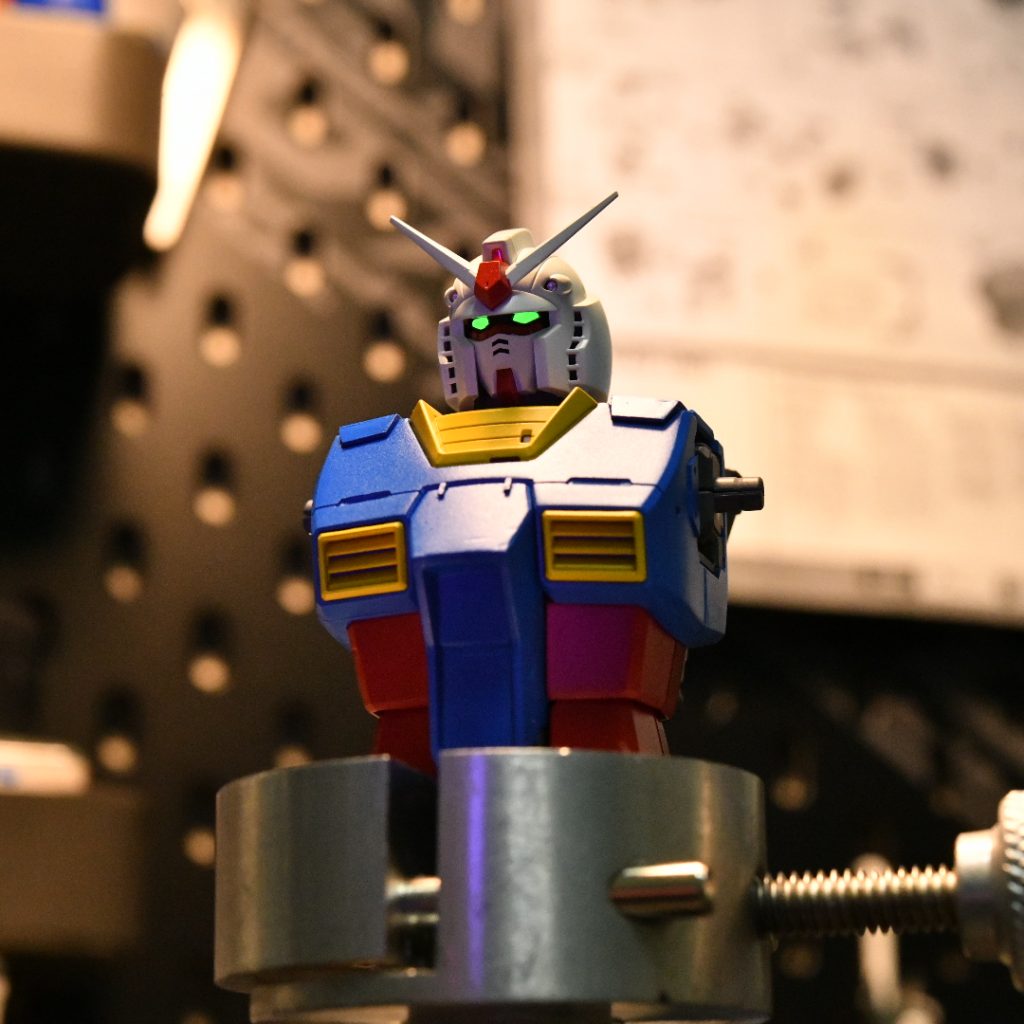 最初はスージーブルーを塗ってみたのですが、イメージが合わなくて淡いブルーに塗り直しました。