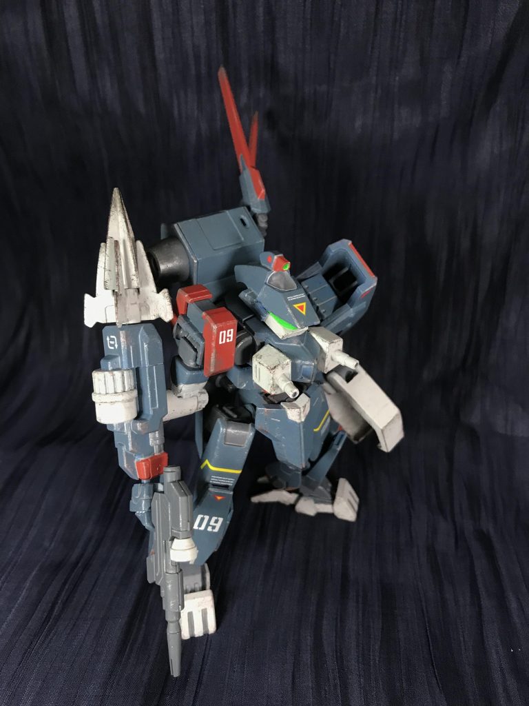 気になり出すと人目に触れさせるのも躊躇う程で、完成後もちょいちょい弄りましたがここら辺が私の妥協のラインです。