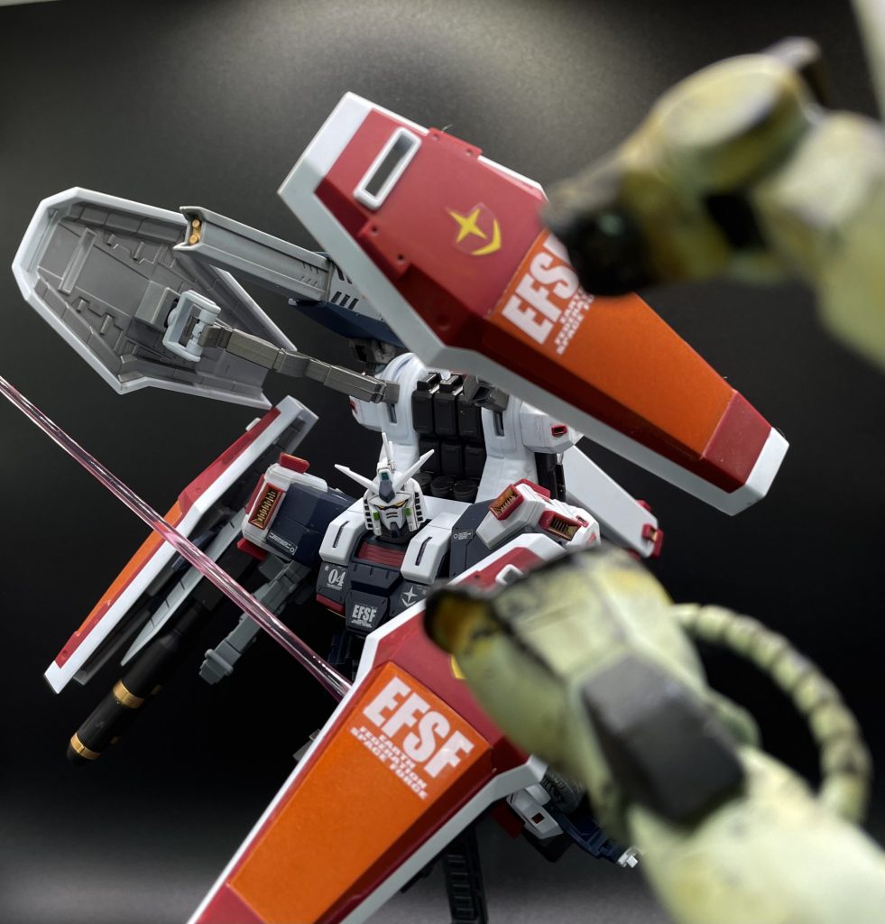 ザク視点のフルアーマーガンダム–2枚目/制作者：やぎのめ