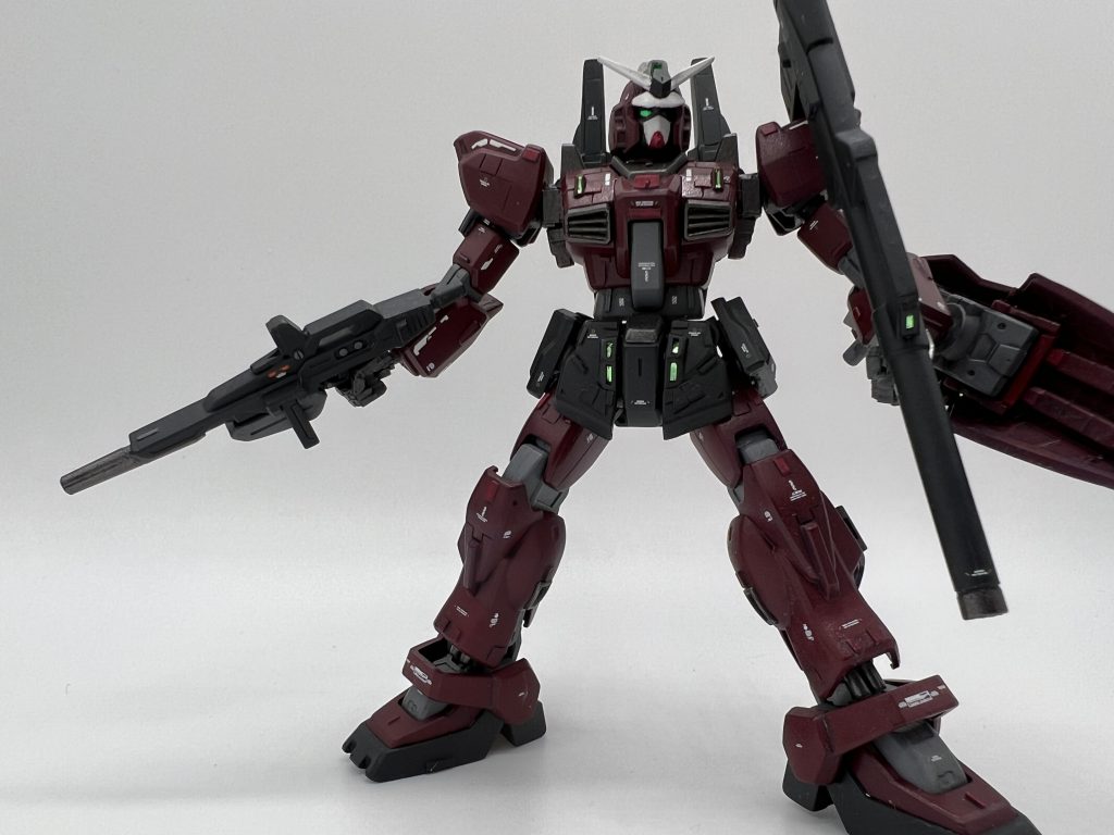 地球連邦内のティターンズに属していない部隊に配属。主な装備はベース機と同じであるが、ビームサーベルのみがシールド部に組み込み式になっているところが装備の変更点となっている。