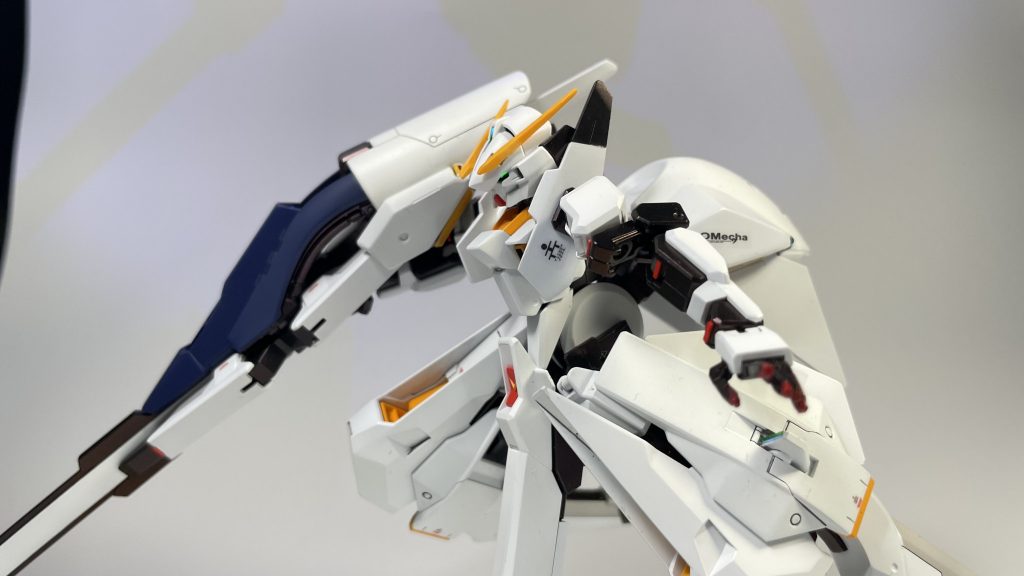 スジボリなどのディテールアップを初めてやりましたがなんとかまとまって満足しています以上HGUCウーンドウォートでした