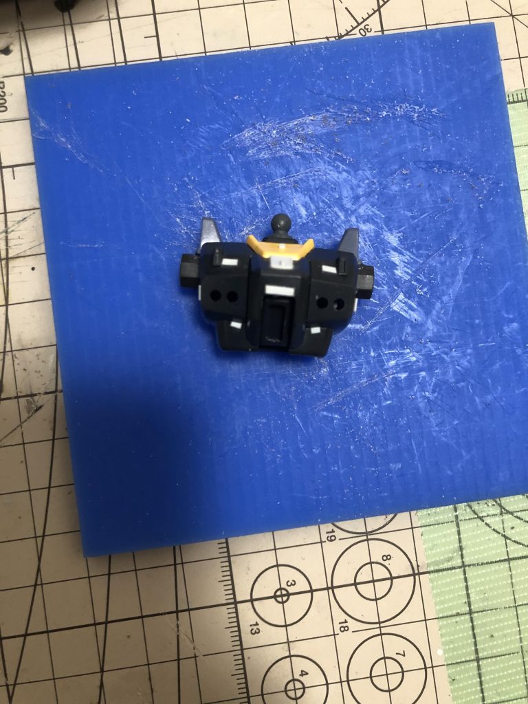 地味にボールジョイント組み込んでます。