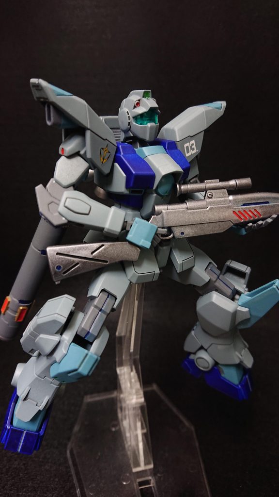 オリジナルのジムで3機編成の小隊を作ってみたいと思い、その1機目です