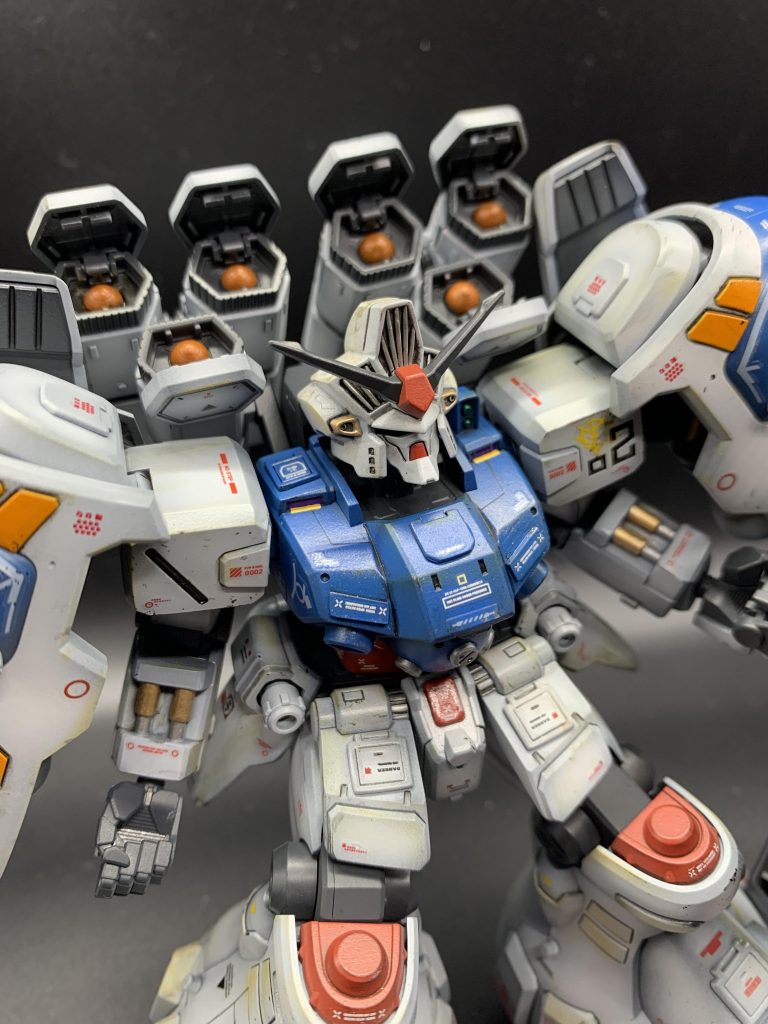 核は積んでませんが多連装ランチャーが特徴です。