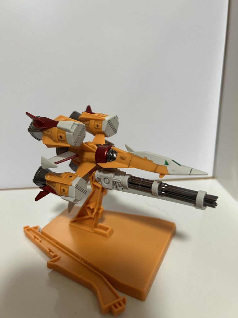 ガンバレルダガーからガンバレル部分を使っています。メタルビルドのガンバレルには赤のパーツがちらほらあったので入れて見ました。