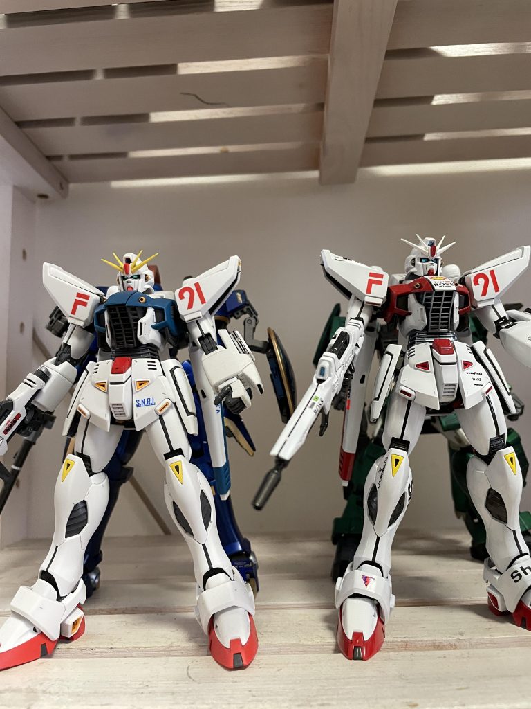 無塗装のつや消しのみ2年前作品と、📸