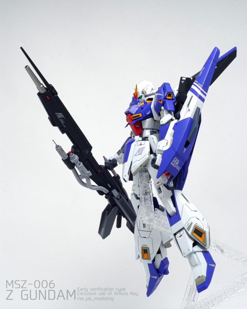 0.4ミリプラ棒を使用し、立体的なセンサーを模したレッドポイントを各所に。場所ごとに最適なサイズを使用。実機感を出すのに一役買ってくれています。