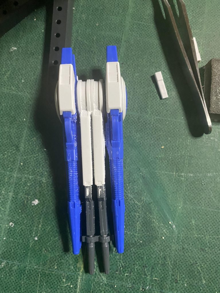 オリ武器はアルティメスの肩に付いてた武器などを付けた物です。