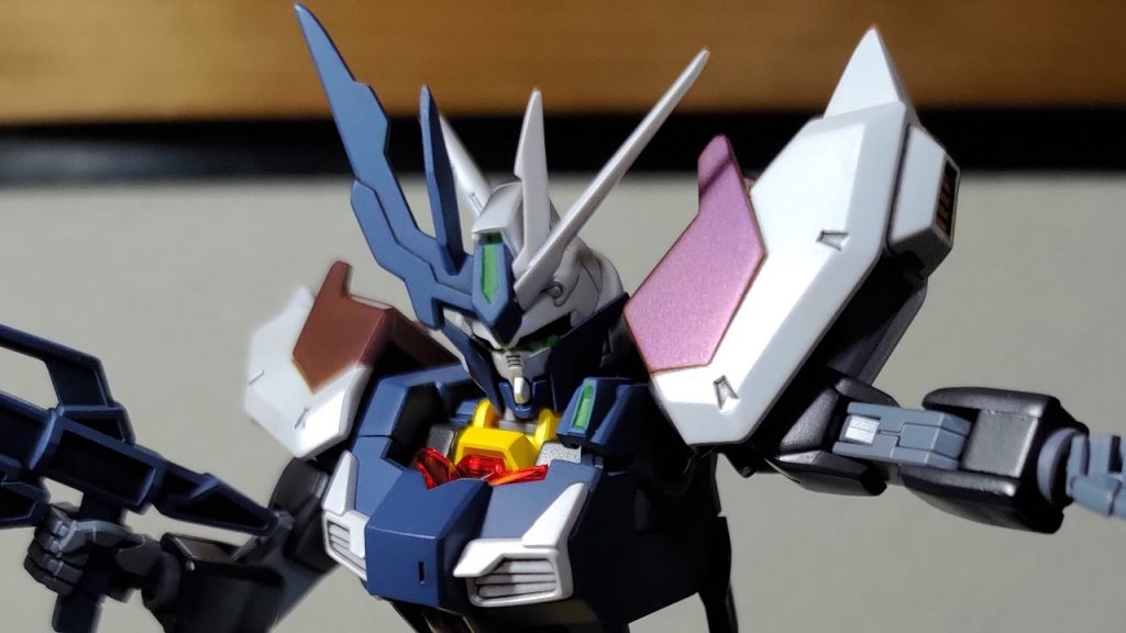 フェイクニューユニットコアガンダム(ティターンズカラー)へ換装してます