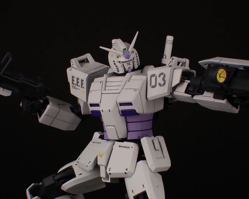 制作小話G-3ガンダムが好きなのでミキシングしてオリジナルのものが作れないかと思い制作。加工は特にしていません。塗料は調色してみました。コンプレッサーを購入したので塗装がたのしかった記憶があります。使用した主な塗料1.ホワイト＋ニュートラルグレー2.パープル＋ホワイト3.パープル＋ニュートラルグレー＋ホワイト4.ファントムグレー＋ホワイト5.イエロー＋ホワイトクレオスの水性ホビーカラーをエアブラシで塗装しました。最後にこのG-3ガンダムは特にお気に入りなのでケースに入れて飾っています。他の作品は小さくしたキットの箱に入れて収納しています。最近はガンプラを作れていませんがまた作りたいと思います。エアリアルなども作ってみたいです。ここまで見ていただいてありがとうございました！寒くなってきましたのでお体にお気をつけてお過ごしください。