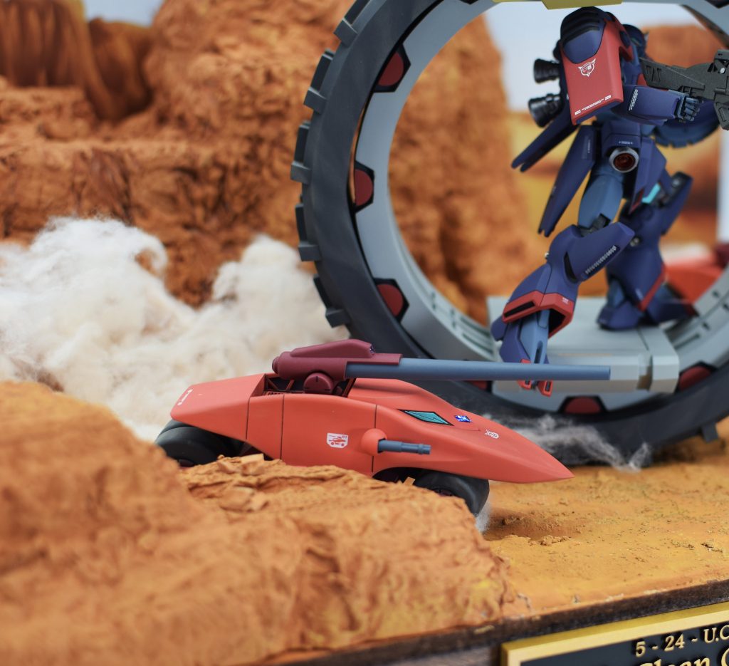 ガリクソンもほぼ設定通りの大きさでキャノン砲とフロントフォーク、前後輪が可動します