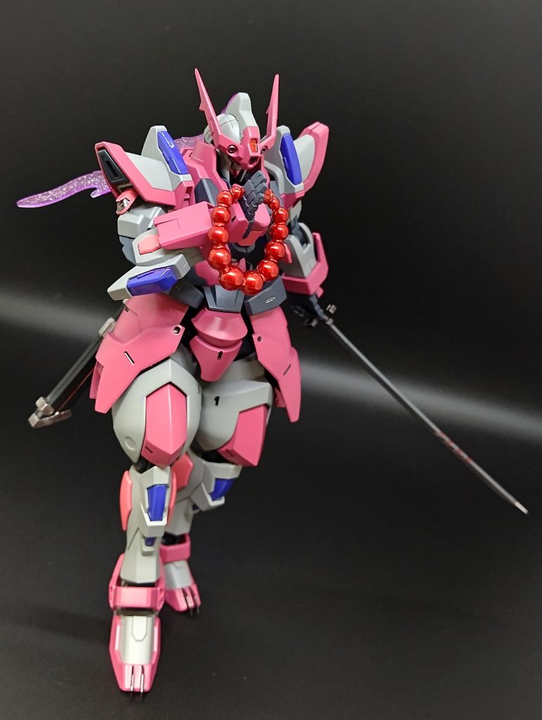 数珠を構えて念仏何故かジャンクから見つけて早い段階で付けようと決まりました完全な趣味です物は祭ウェポンか何かのものだったかと思いますメタリックレッドで塗装してます