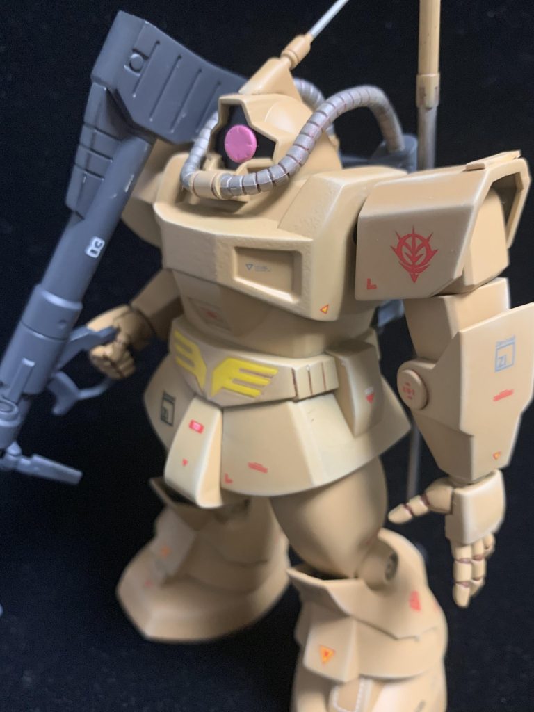 いろいろとパーツが歪んでいるところや、噛み合わせの悪い箇所がありましたが、それはそれで旧キットの持つ当時の雰囲気を活かすという事で、ディテールを崩さない程度に手を加えずにフィニッシュさせました。たまーに旧キットを作ると、現代のキットの出来の良さ、そして自分の腕の鈍さを実感しますね。