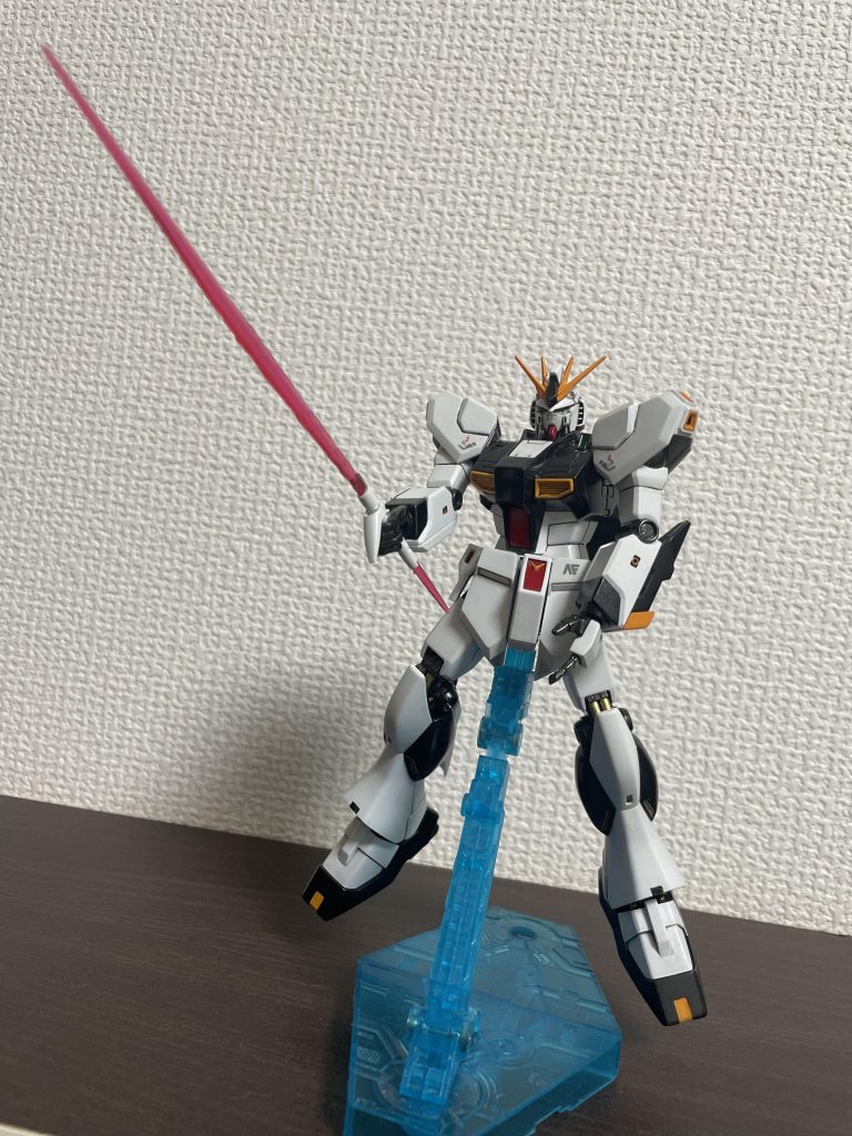 やはり、νガンダムのビームサーベルはカッコいい！！