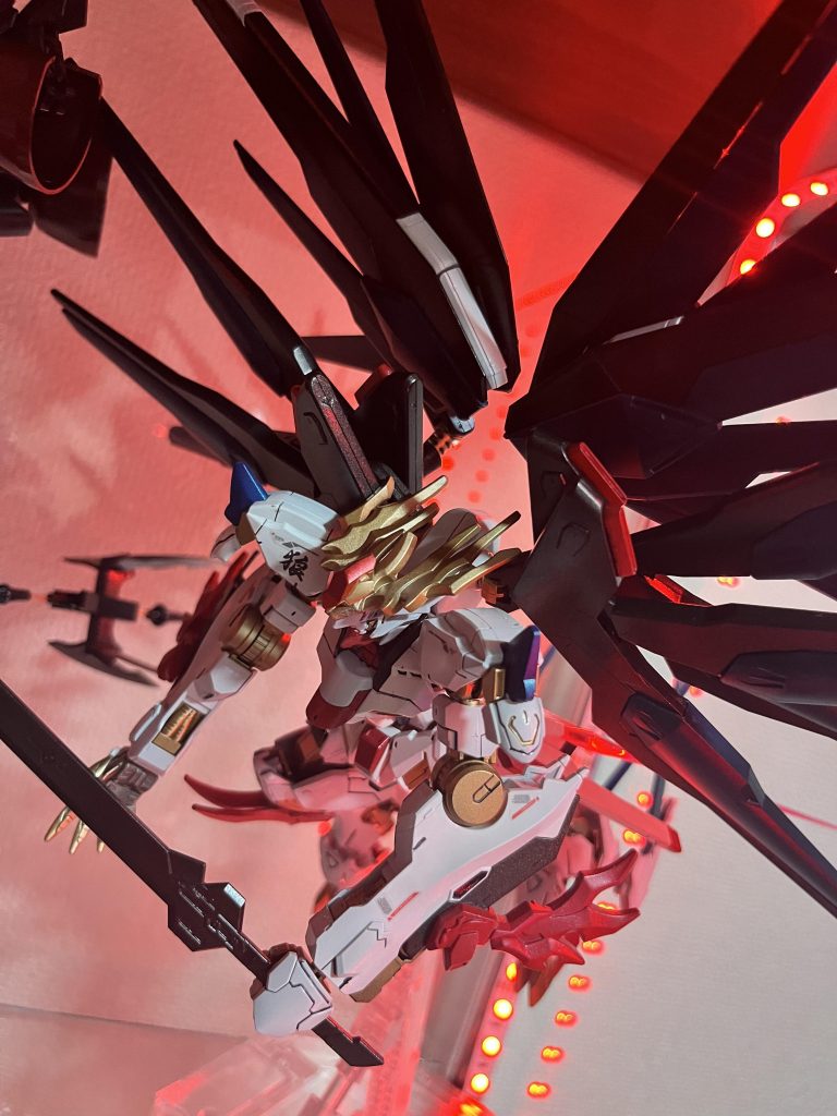 HG 鉄血のストライク レクス–2枚目/制作者：tora-oo