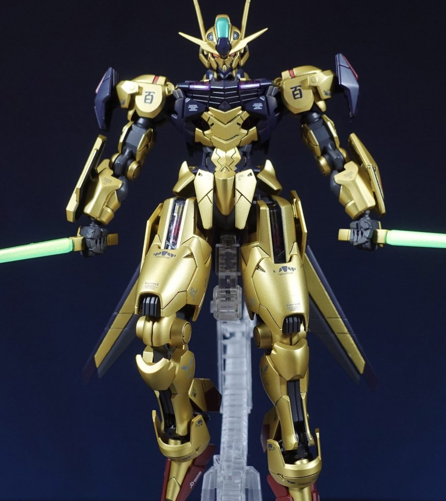 空より舞い降りるイメージで📷どことなくガンダムバエル感がある気がする✨笑