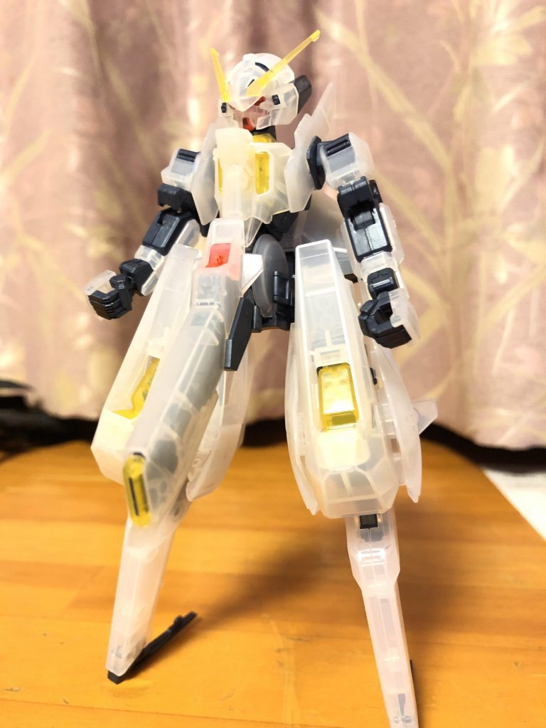 元はガンダムベース限定のクリアカラーverです