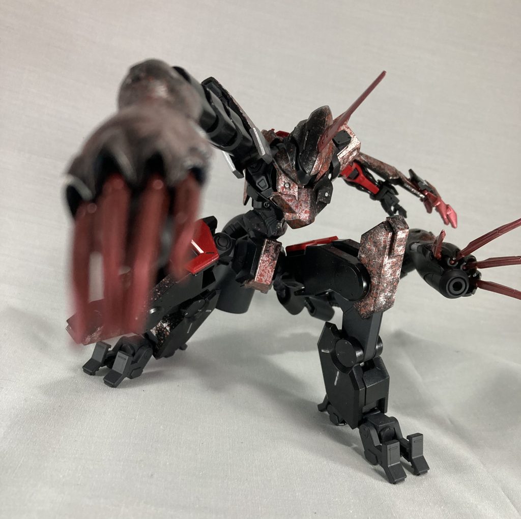 ぐわっと伸ばして突き刺して…