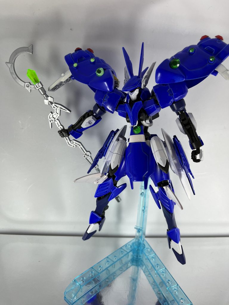 全体&ロッド肩はグリムゲルデの物に変更、アーマー部はSDノイエジールのパーツにジャンク付けたりしてネオジム磁石で着脱可に。腰回りは参考画のスカートっぽさを出せるように色々追加。なかなか使う機会のなかった30mmのロッドを今こそ使うしかないと思いここぞとばかりにシルバー塗装して装備。本家⇨槍兼杖、新魔版⇨素手?とかいう感じなので武器は自分のイメージでセレクトした感