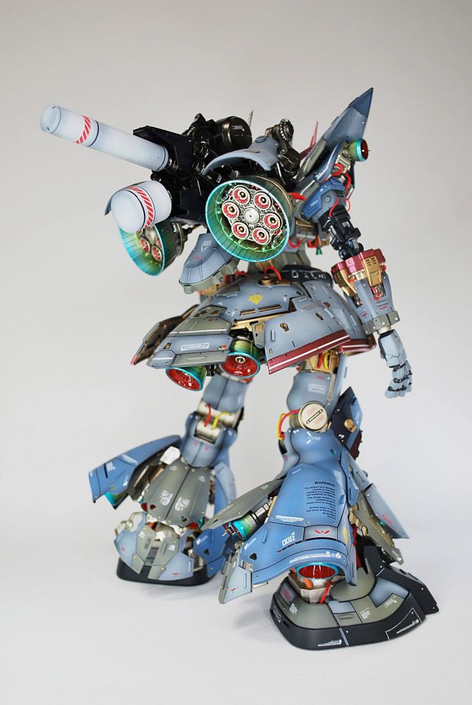 せっかくのハイディテールなメインバーニアを使わない手はないです。バックパック用に移植してみました。