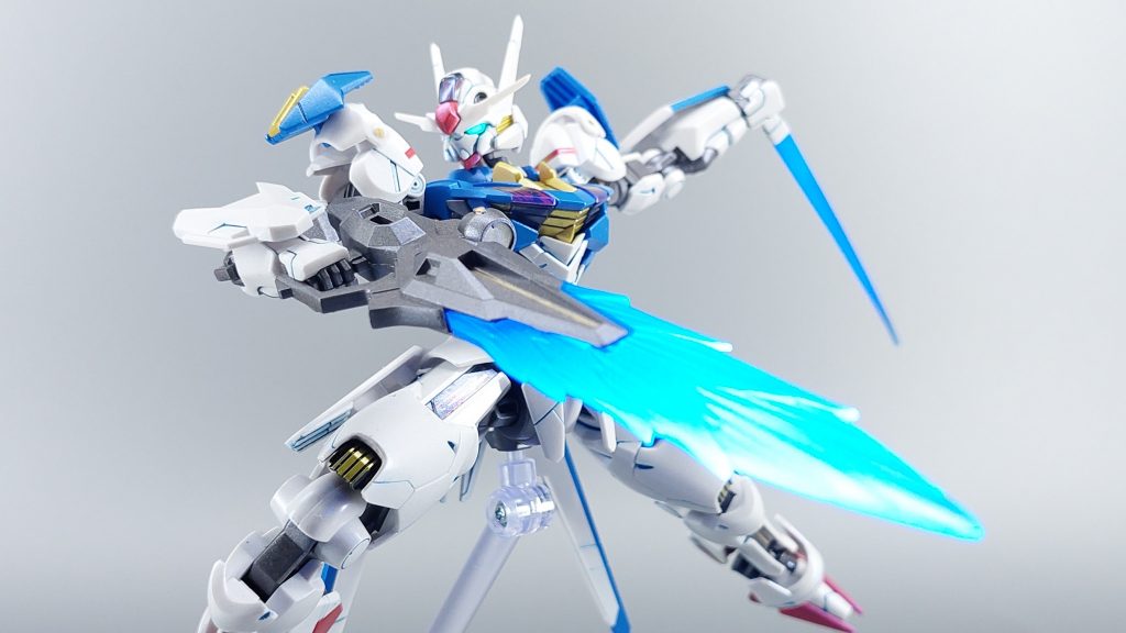 ビームサーベルはクリアーホワイトでグラデーションしたあと蛍光ブルーでコートして、ブラックライトで光るようにしてみました次はディランザを製作中なので、はやくあのシーンが再現したいですね( ◜ᴗ◝)