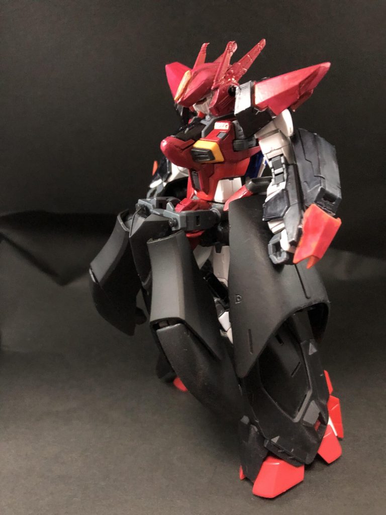 なお、上半身の装甲はシルエットなので、普通のインパルスにも装備できます。