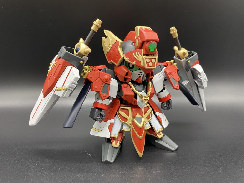 納刀状態(シールド前面へ移動状態)、前面から！