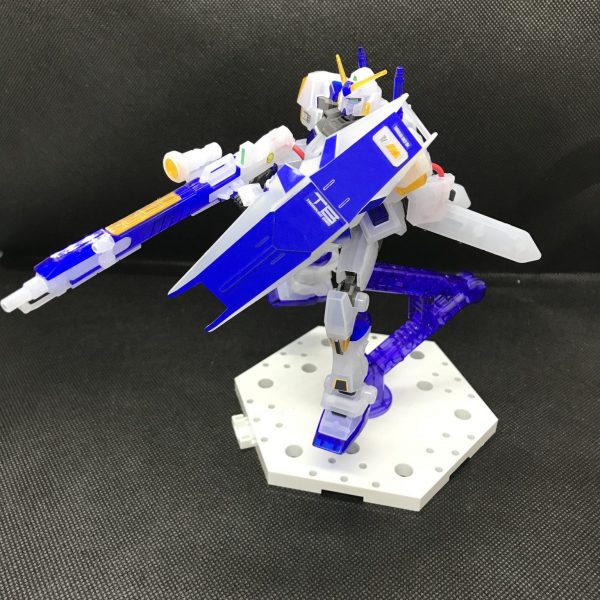 ガンダム4号機クリアカラー