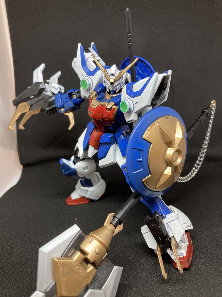 ドラゴンハングは原寸より大きくしてあり、鉤爪のように使用可能。