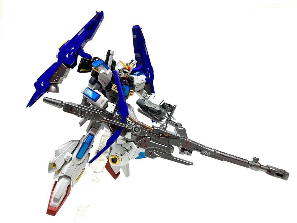 ロングライフルは可動するサブグリップがあるので両手持ちで保持する