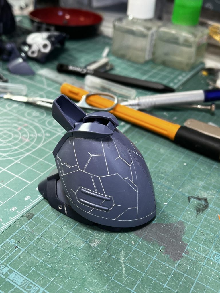 脚もツルツル過ぎると思ったので、スジボリ追加しました🙃