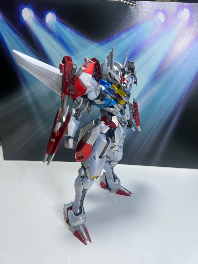 斜めがかっこいい。実はこの為に足長くした。