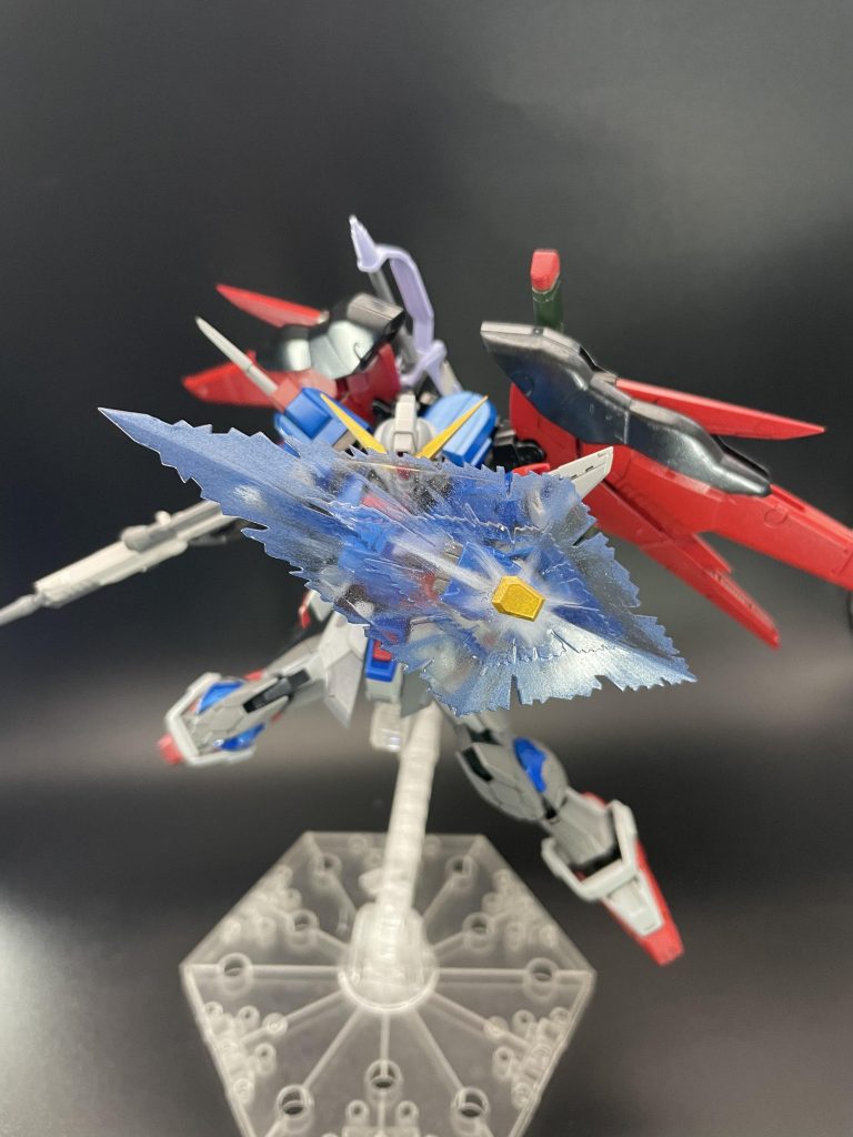 でも、やっぱりこっちのほうが好きです👍🏻こちらは端を少しヤスリかけてウェザリングマスターの青ヤケを擦り付けてみました☝🏻