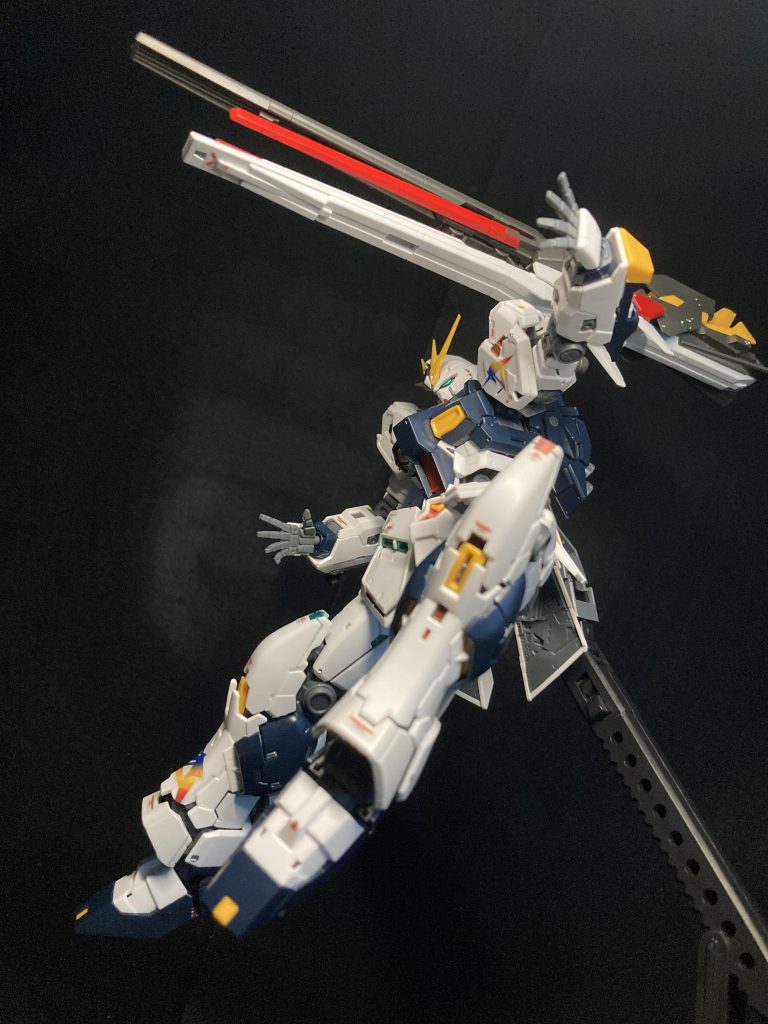 エントリーグレードのロングレンジフィンファンネルでも充分出来がいいのでめっちゃぴったしでした！取り付け方は雑ながら頑張れば無改造でも行けそうです