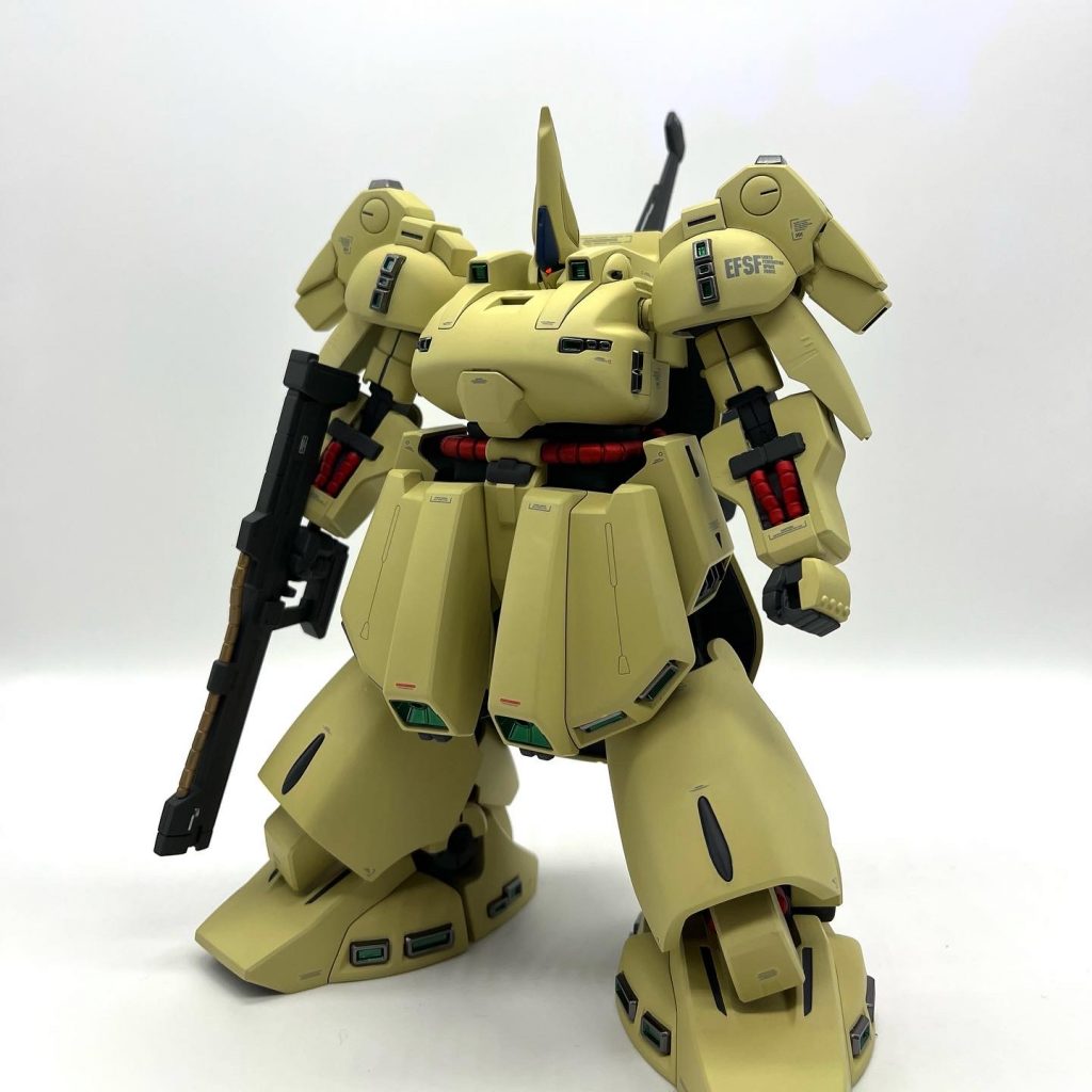 スジボリは根性とテクがなく出来ないので、いつもよりデカール多めに貼ってみました。ご覧いただきありがとうございました😊