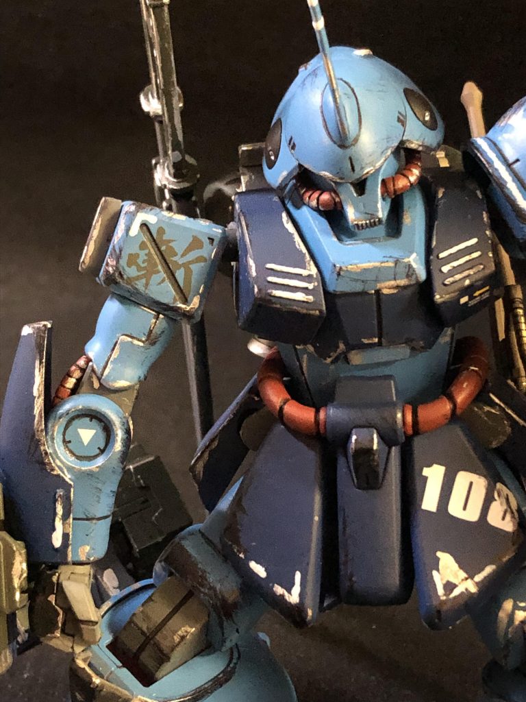 漢字デカールはデティールに合わせてカットしました