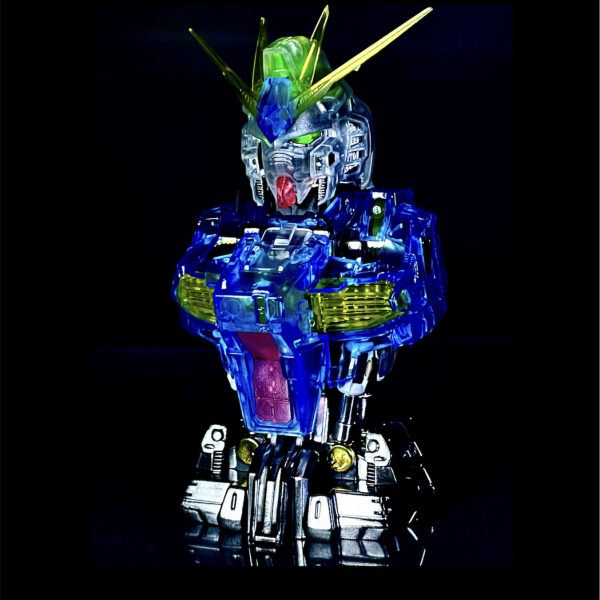 メカニカルバスト　νガンダム