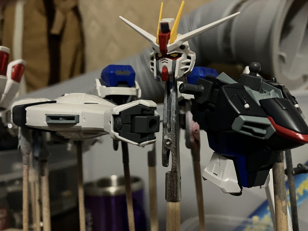 黒→クレオスディープオーシャンブルー　グレー→クレオス水性ライトブルー　白→クレオス水性グランプリホワイト